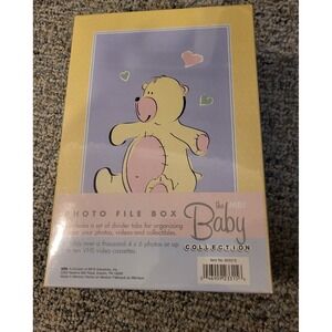 Baby Photo File Keepsake Box Holds over 1,000 4 x 6 photos New Gender Nuetral